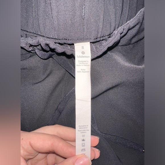 Like New! Lululemon On The Fly Jogger 23” Size 8- Black - Picture 8 of 9